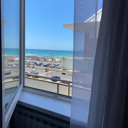 Apartment Sea View Lido di Ostia
